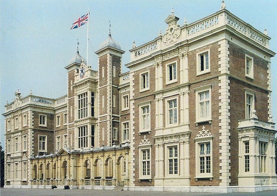 Kneller-Hall-reduced